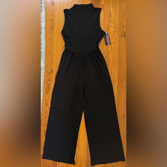 Pants - NWT Black Ribbed Jumpsuit